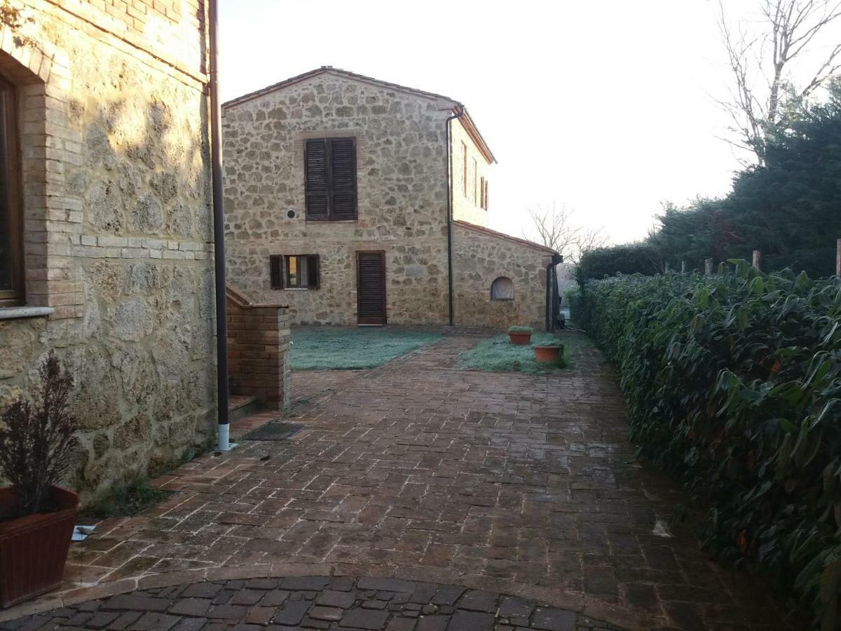 Вилла Farm House Il Fondaco Сиена Экстерьер фото