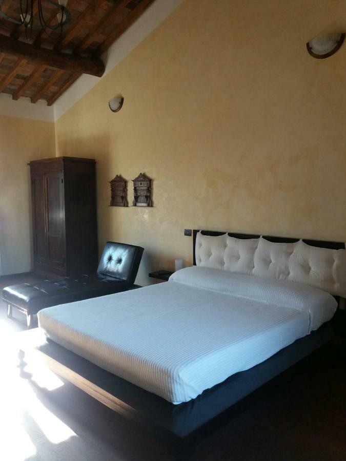 Вилла Farm House Il Fondaco Сиена Экстерьер фото